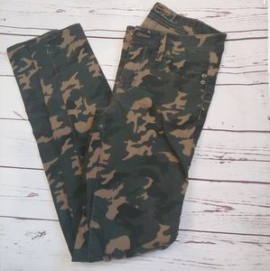 Camo leggings size 3/4